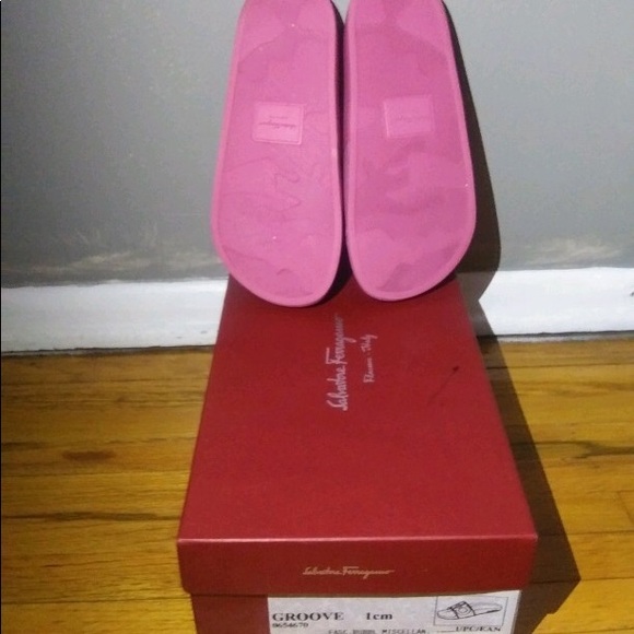 Salvatore Ferragamo Groove Slippers - Picture 7 of 8